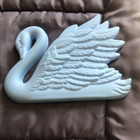 Vintage Chalkware blue swans - Picture 3 of 7